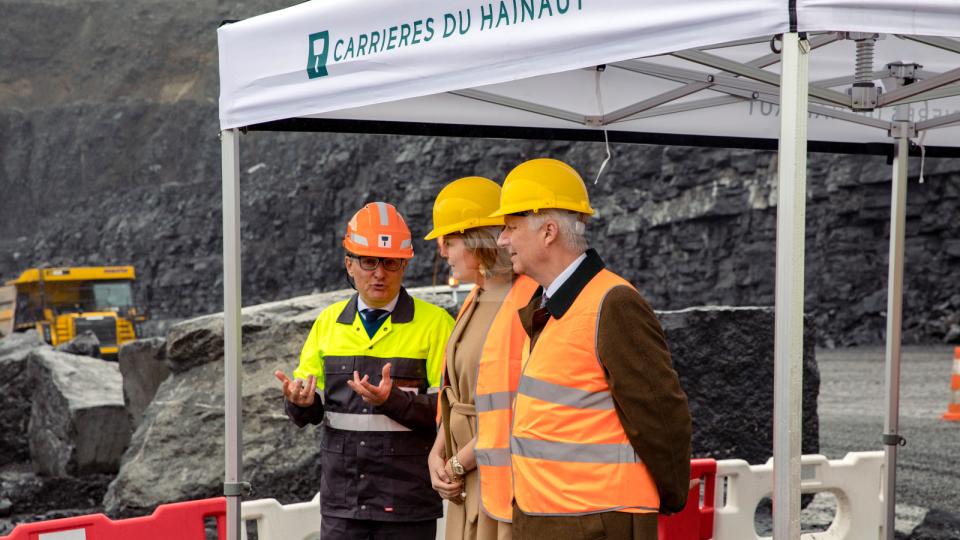 Koning Filip en koningin Mathilde in Carrières du Hainaut